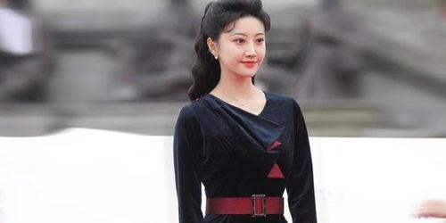 赵露思说未来能拍戏就拍,未来以拍戏为主，全力以赴演绎精彩人生